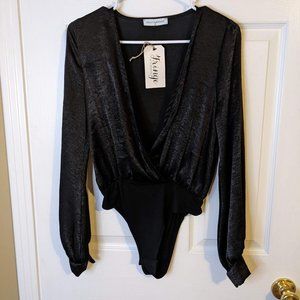 Mojito Mango Black Wrap V Neckline Long Sleeve Bodysuit - size M NWT